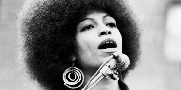 Femmes et Histoire aux États-Unis par Virginie Adane – Film : « Free Angela » de Shola Lynch – lundi 9 mars 18h30